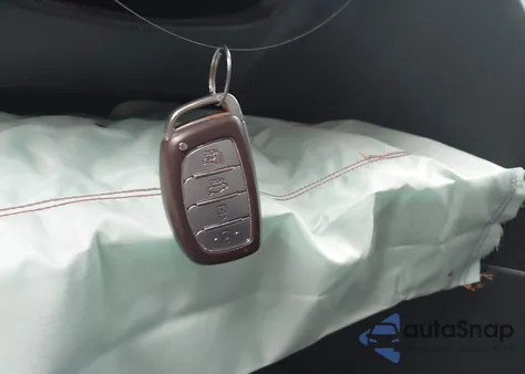 2018 Hyundai Elantra Sport из США, поврежденный, VIN KMHD04LB3JU498156